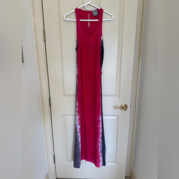 C & C California medium tie dye maxi dress with tie waist excellent condition!! - Picture 1 of 9